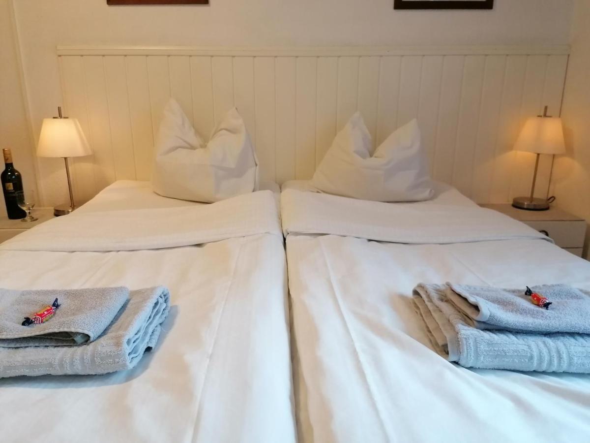 Cronin'S Guesthouse Bed & Breakfast 黑诺拉 外观 照片