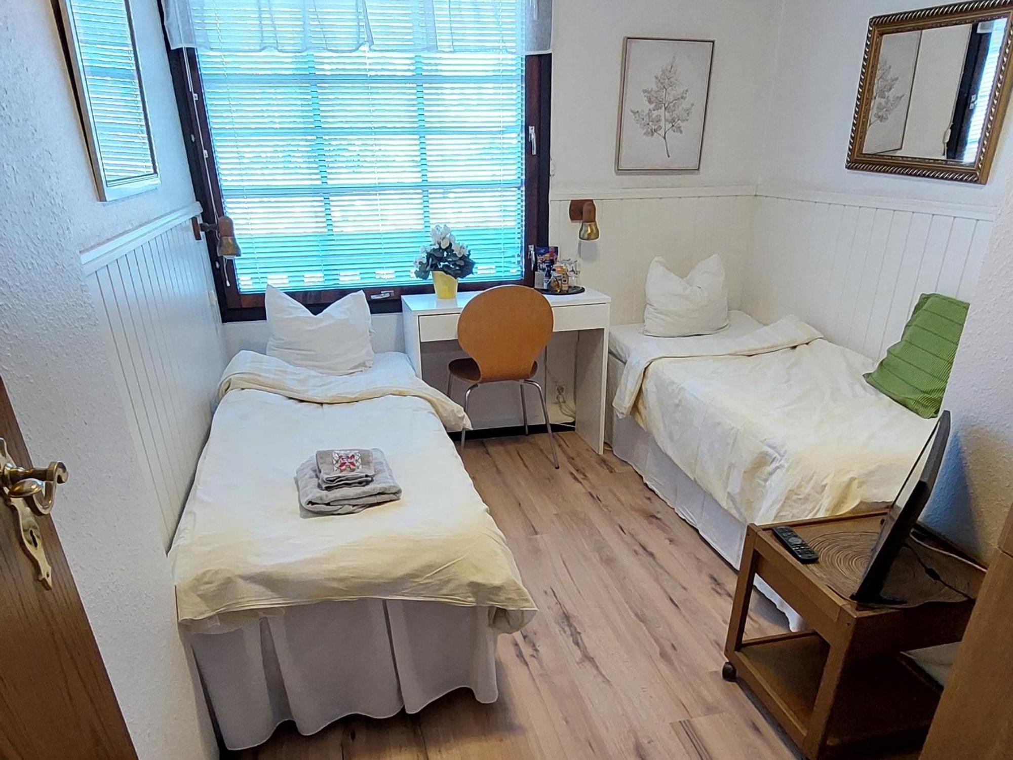 Cronin'S Guesthouse Bed & Breakfast 黑诺拉 外观 照片