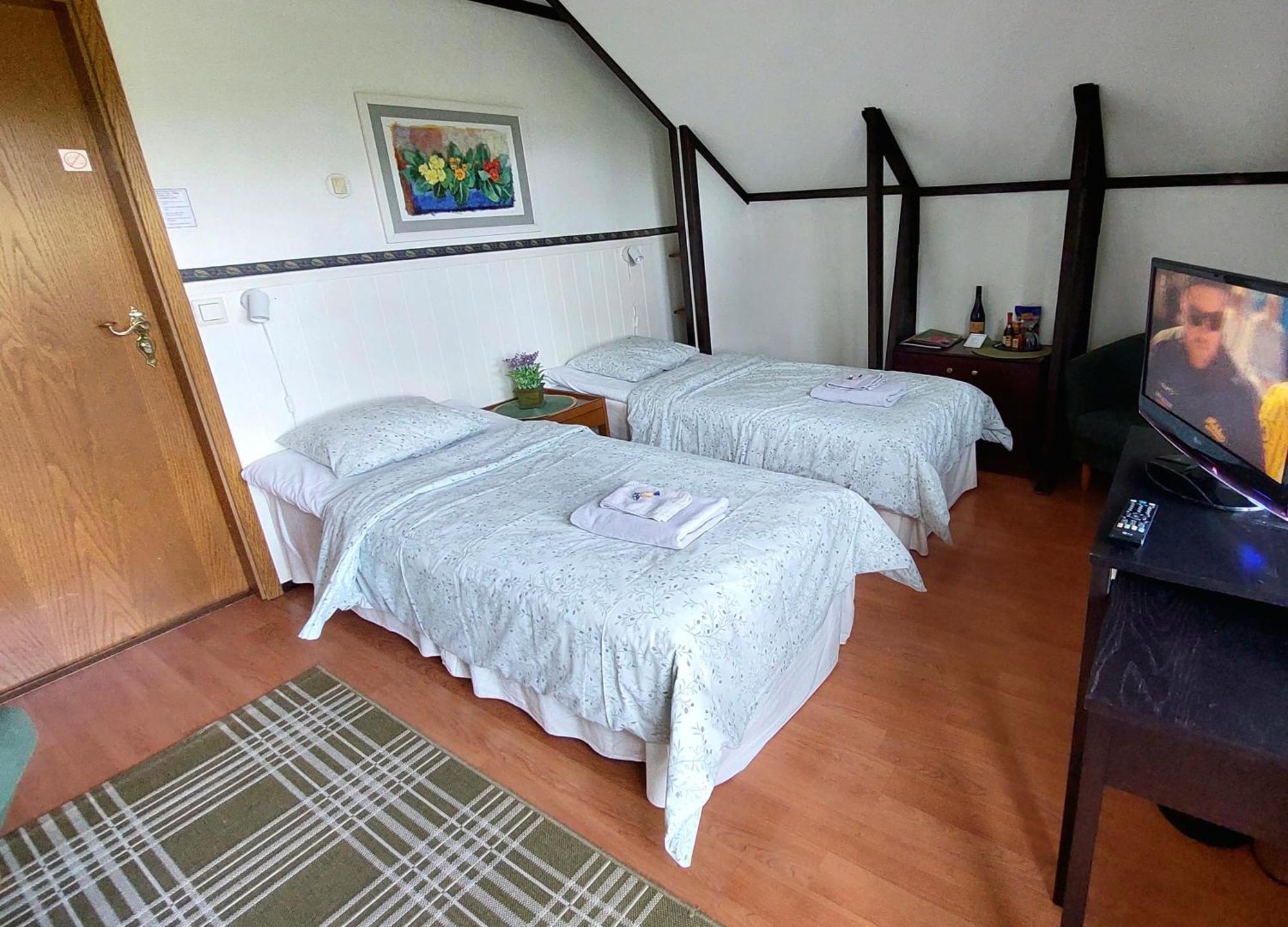 Cronin'S Guesthouse Bed & Breakfast 黑诺拉 外观 照片